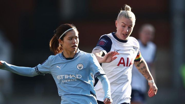 28歳日本代表MF、今季初の月間MVP候補に！クラブも「投票して」と呼びかけ