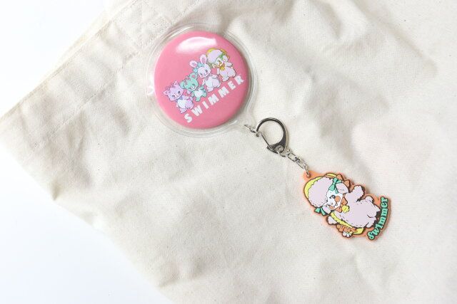 セリアのキーホルダーを付けられるリング付き缶バッジカバー