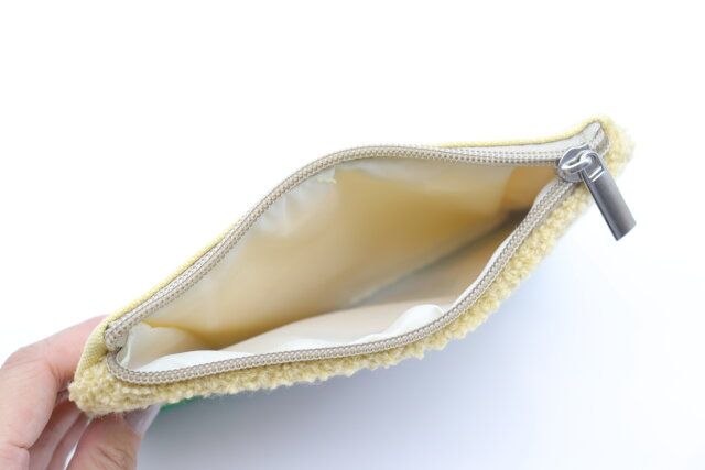 ダイソーのクアッカポーチ8