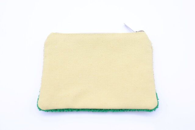 ダイソーのクアッカポーチ6