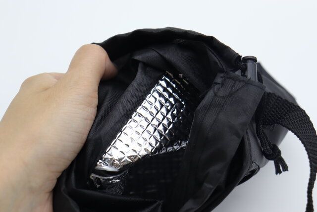 ダイソー モバイルショルダーメッシュバッグ（ボトルホルダー機能付） アルミ蒸着シート