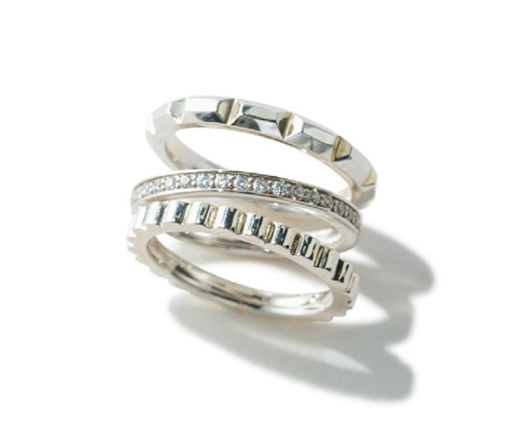 ヨーロッパの古い街並みからインスピレーションを得た新作リング。