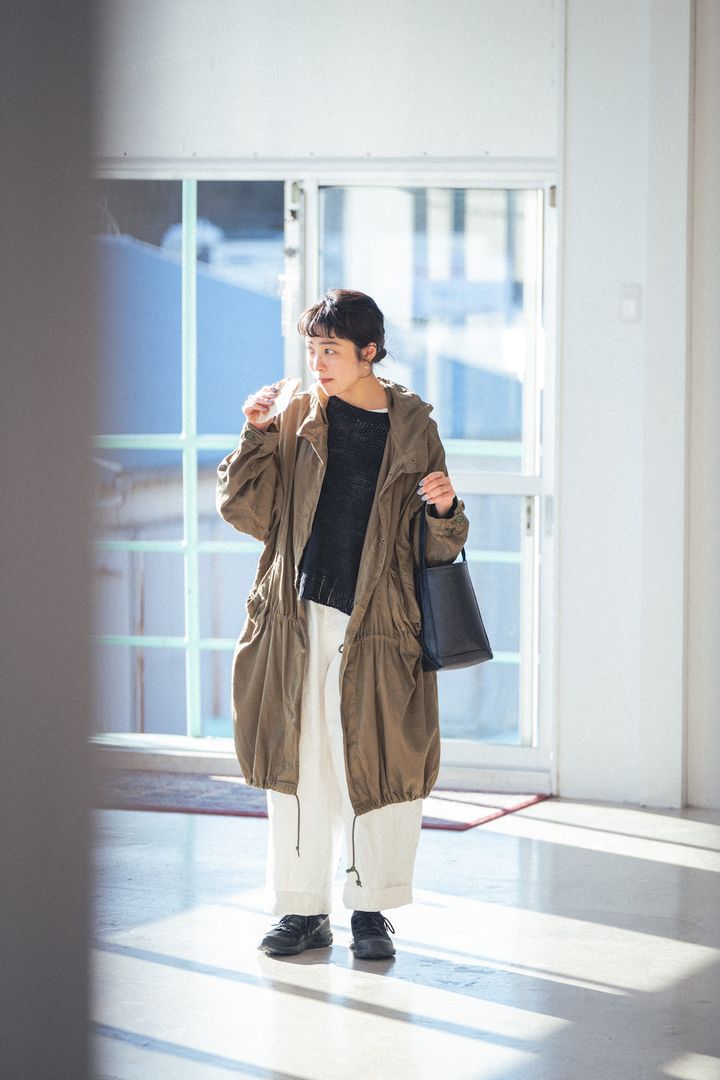 春のカーキコート着まわし2選。何色を合わせるとこなれる？【FUDGE FRIEND おしゃれさんの毎日コーディネート｜田中真里奈】