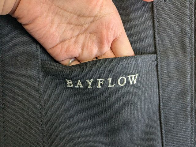 BAYFLOWトートバッグ外ポケット