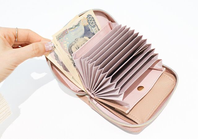 スケープオブグリーンミニ財布ピンクお札