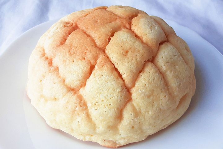 メロンパンを甘塩っぱい系にアレンジ「ツナときゅうりのメロンパンサンド」とは？