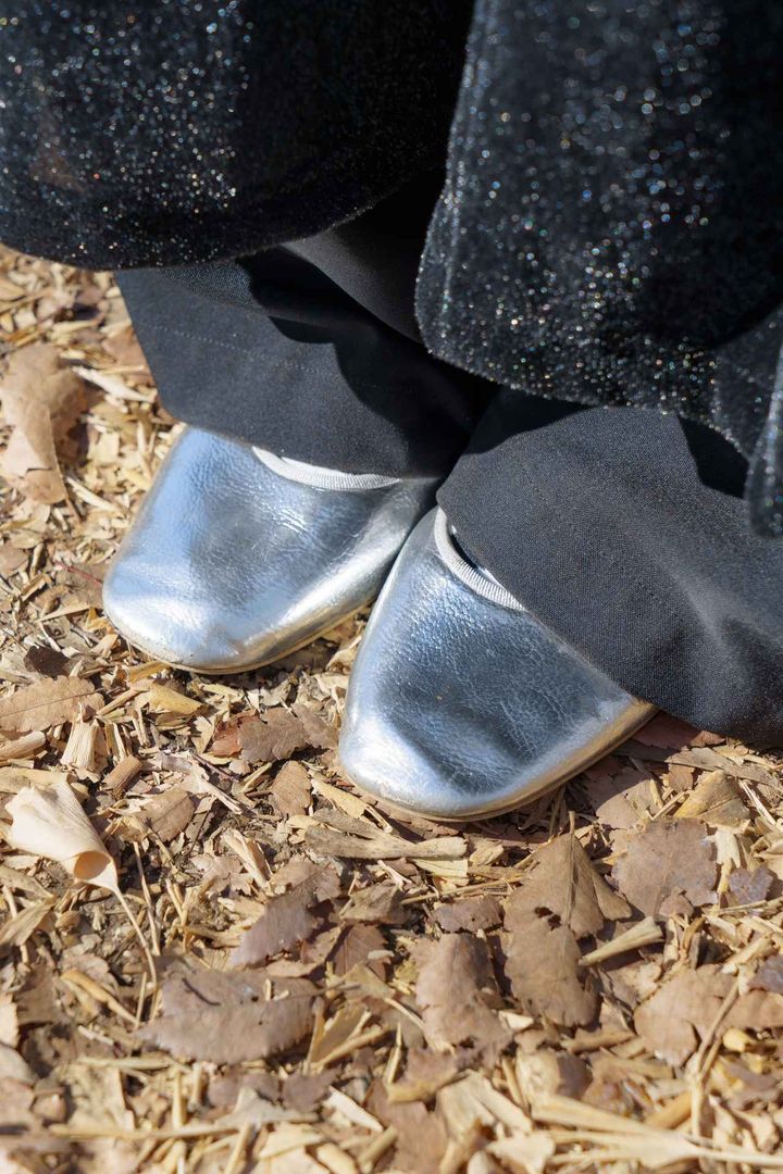 画像5: シルバーを取り入れた、重すぎないブラックコーデがポイント