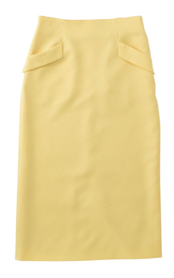 スカート¥17,600／ボールジィ（トゥモローランド）