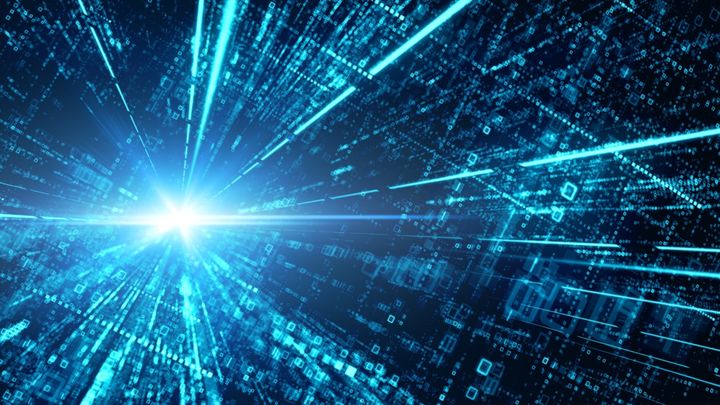 暗黒エネルギーは時間とともに変化し標準的な宇宙論モデルは崩壊する可能性がある