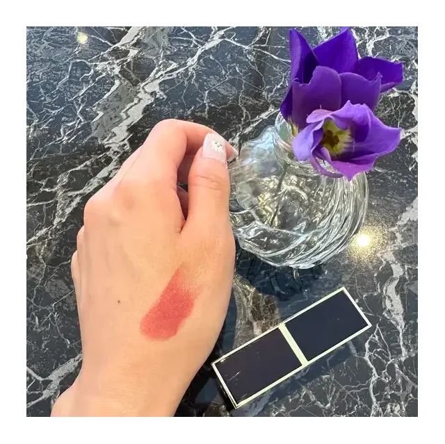 トム フォード ビューティ リップ カラーの人気色：19 ランウェイローズ