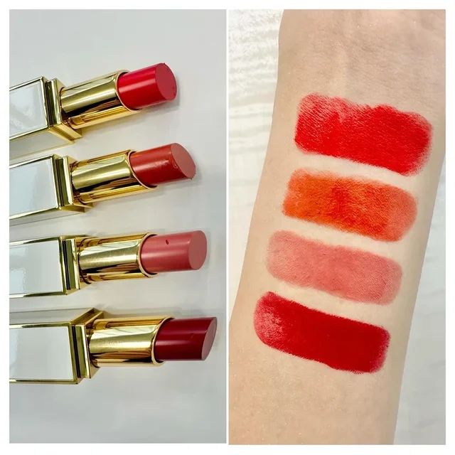 トム フォード ビューティ ウルトラ シャイン リップ カラーをスウォッチ