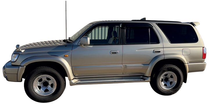 送迎ママの愛車はTOYOTAのHILUX