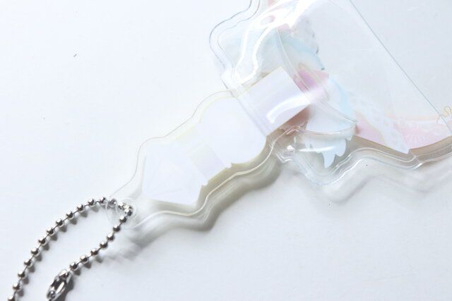 缶バッジカバー香水瓶柄 持ち手