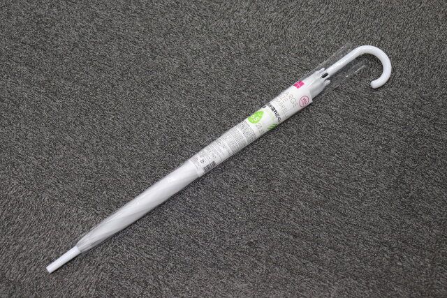 ダイソーの肩が濡れにくい傘