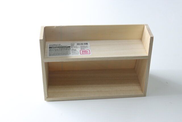 ダイソーのインテリア収納ボックス（2段）のパッケージ