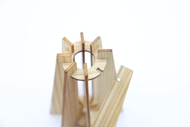 スタンダードプロダクツの木製プチカビンの組み立て2