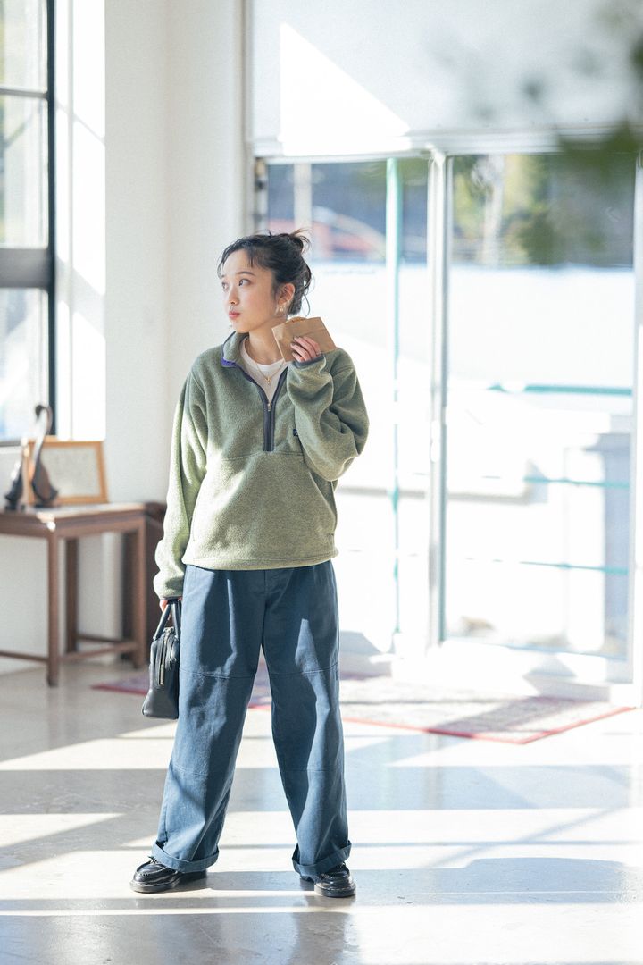 ワークパンツ着まわし2選。タフなコーデに女性らしさをトッピングするコツは？【FUDGE FRIEND おしゃれさんの毎日コーディネート｜大島花菜】