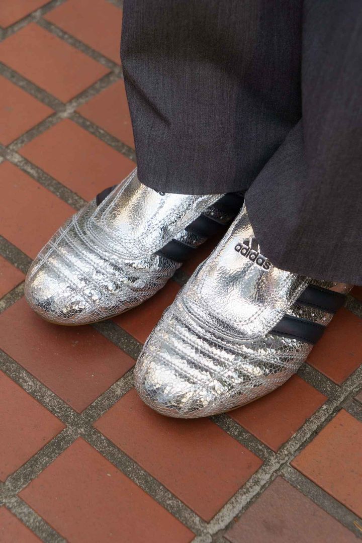 画像5: カジュアルになりすぎない！シューズと上品なアクセサリーがポイント