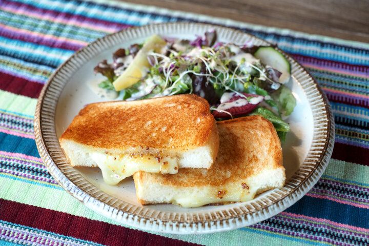 箱根湯本駅から１分♪ 路地裏の隠れ家カフェで早川を眺めながらのんびりコーヒータイム「ティムニー」