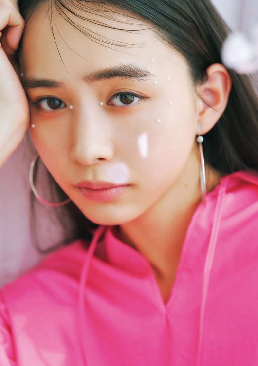 ピンクのワンピース