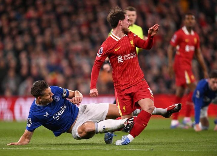 日本代表選手の同僚への危険タックルで殺害予告…妻は憤怒「一部ファンの振る舞いは恥ずべき」