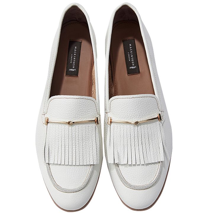 マッキントッシュ ロンドンのトラッドな白ローファー