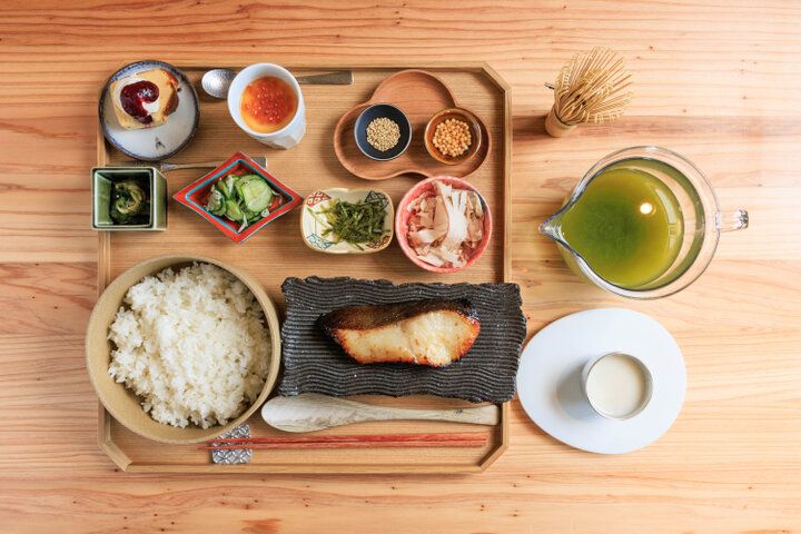 京都・烏丸の「Haccomachi」で、自家製甘酒と抹茶をブレンドした発酵だし茶漬けを♪