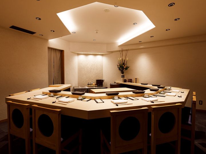 恵比寿『すしさとる』の内観