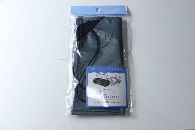 セリアの洗えるランチクロスゴムバンド付のパッケージ