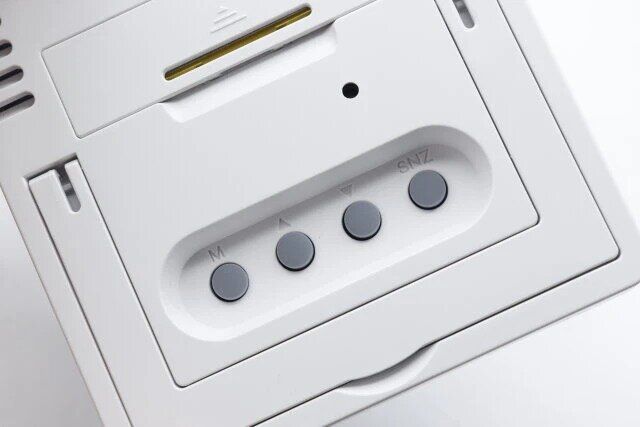 大画面温湿度付デジタル時計（ホワイト） 背面