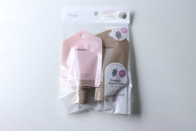 セリアの吊るせるつめかえパウチ 30mL2Pのパッケージ