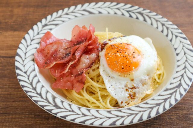 ベーコンチーズスパゲティwith目玉焼き 完成