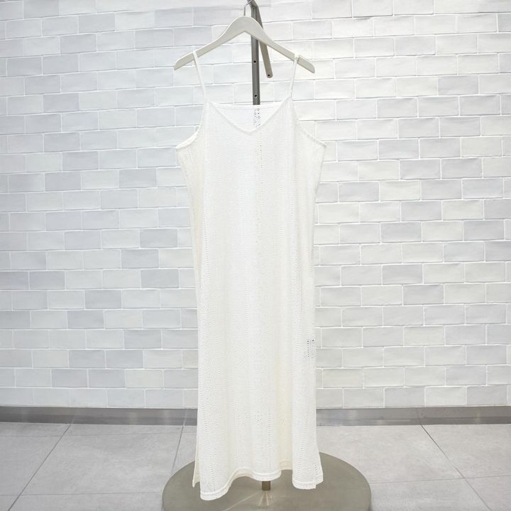 画像: 4. 涼しげなレース調フェミニンデザインで重ね着に大活躍！ レースレイヤーキャミソール￥1,280／ワークマン workman.jp