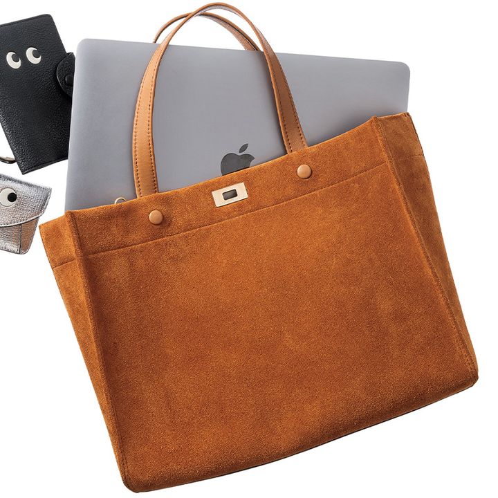 PCが横に入るアニヤのスエードとスムースレザーの両面使いのトートと小物