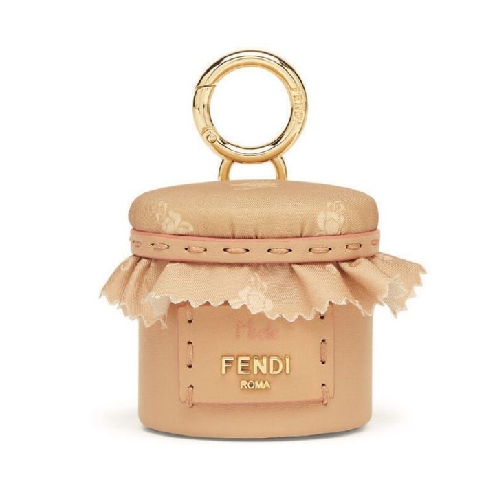 フェンディのバッグチャーム