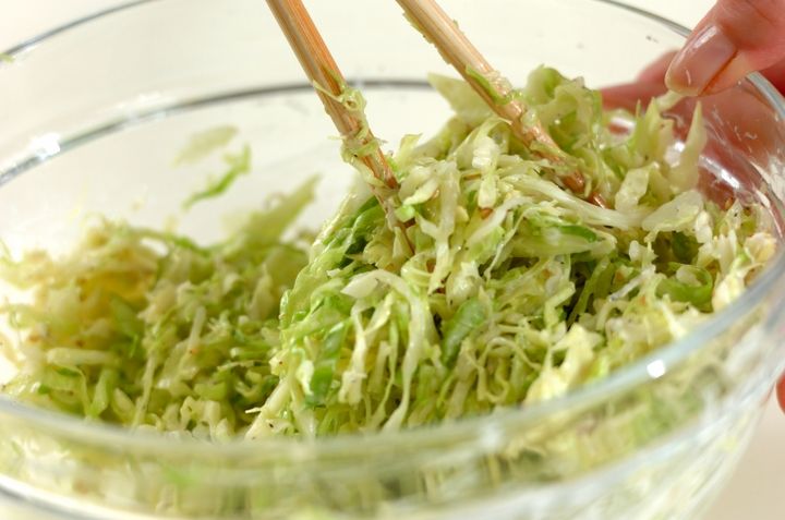 中華風コールスローの作り方1