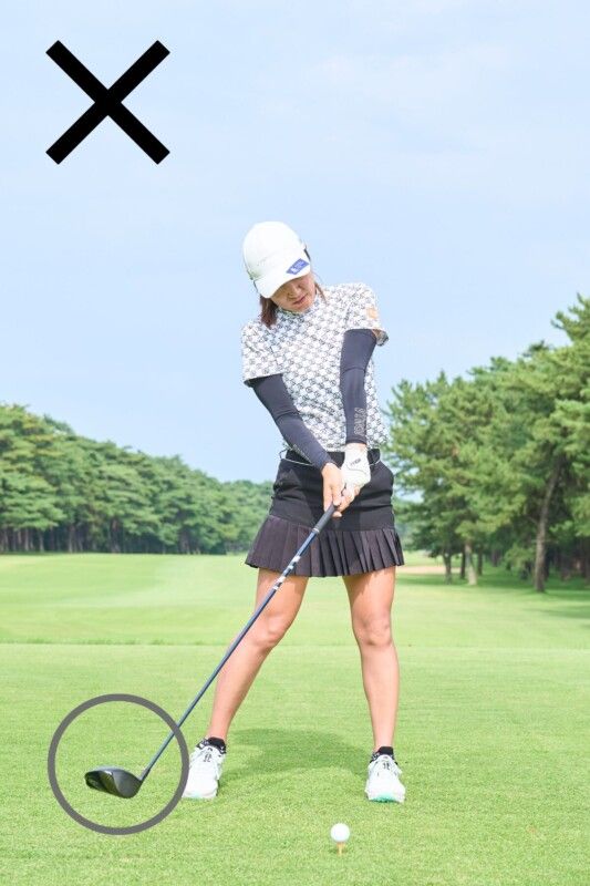 女子プロが実践！ドライバーを真っすぐ飛ばすコツは“両手を離して握る”