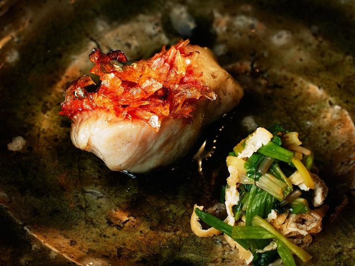 三越前『日本橋 鮨 洋』の金目鯛の松笠焼き