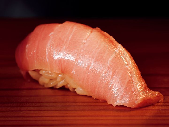 御成門『冨所』の中トロ