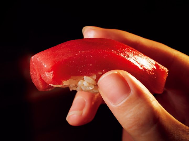 御成門『冨所』の赤身