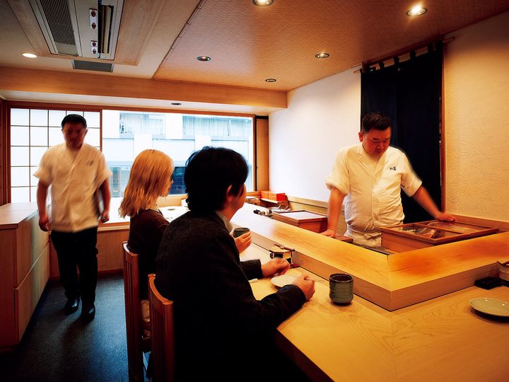 銀座『銀座 鮨 み富』の内観