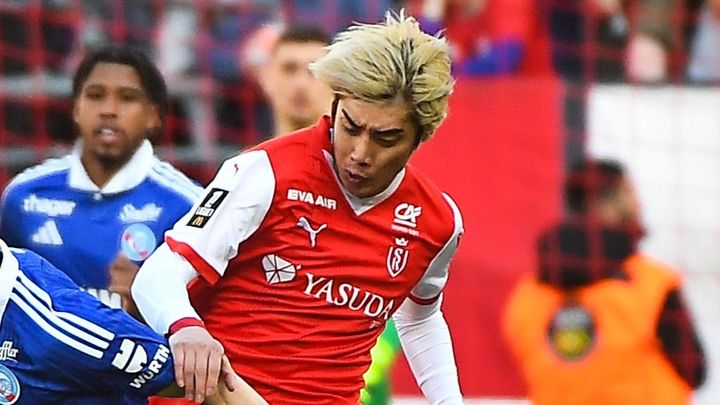 32歳日本代表FWが海外で激怒！相手を突き飛ばす…会長も憤怒「主審はスキャンダル」