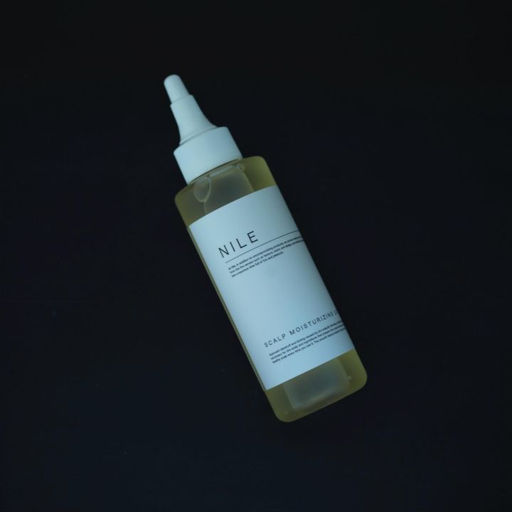 〈NILE〉のヘアローション・フレグランス