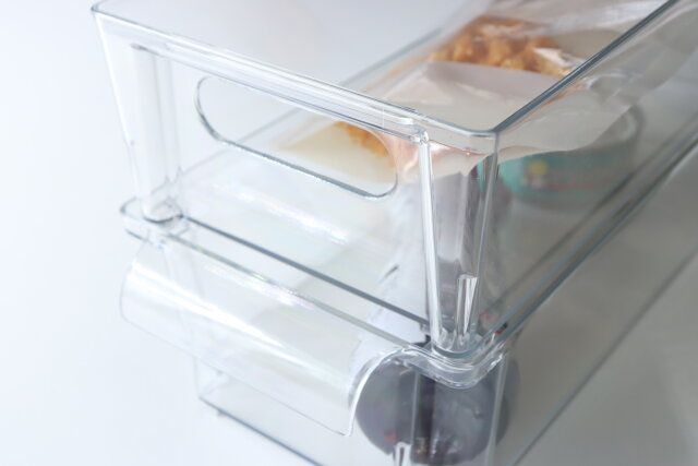 スタックができるクリア冷蔵庫収納ケース（31.5cm×13.5cm×7.5cm） スタッキング