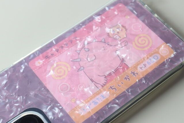 ダイソー スマホ用インナーシート（ピンククラッシュ柄） 使用例