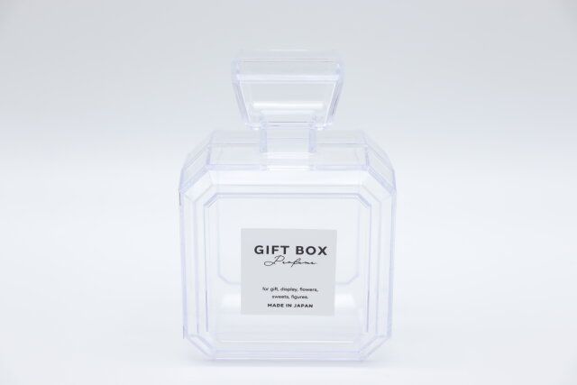 ダイソーのギフトボックス 香水型 クリア