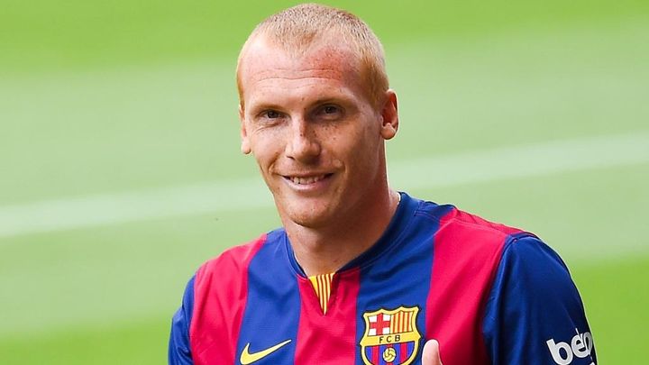 メッシと一緒に世界一になった元スター選手、41歳の現在はスポーツ店で働いていた