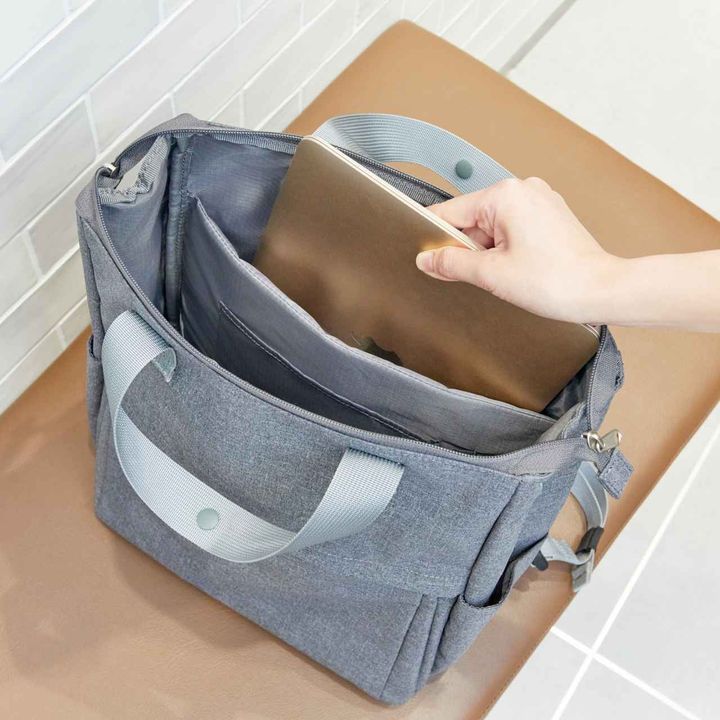 画像: ほどよくしっかりした素材と13㎝のマチでスクッと自立 workman.jp