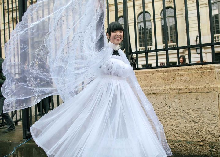 2020-21年秋冬パリコレクションにて。