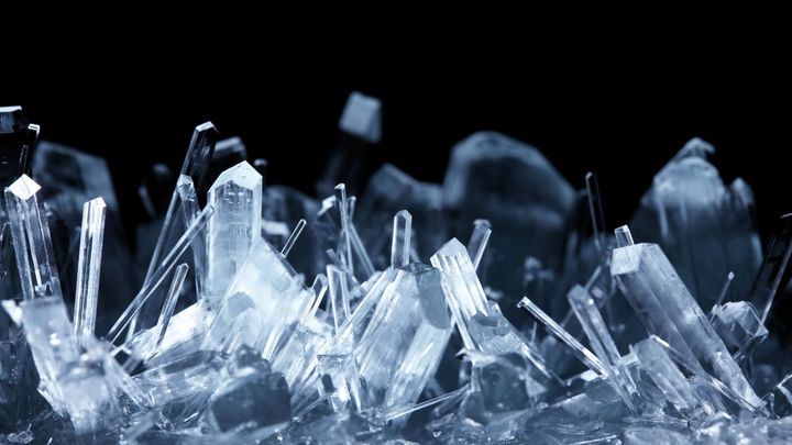 “悪魔の階段”に挑む時間結晶――カオスへ滑り落ちる最前線